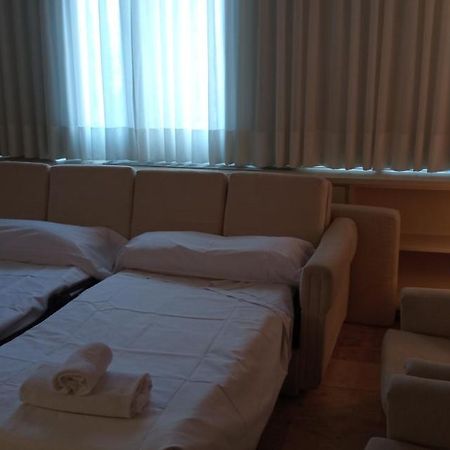Apartamentos Centro Colon Madrid Bagian luar foto