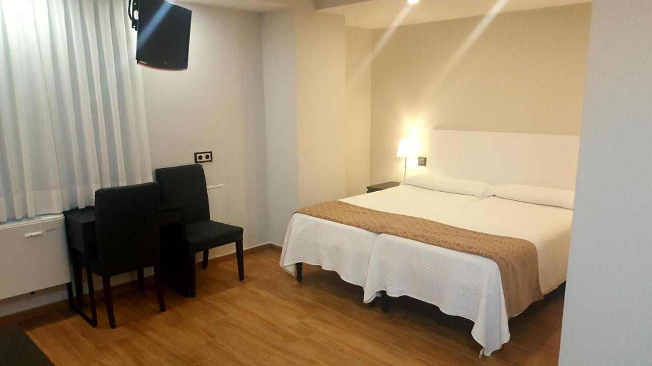 Apartamentos Centro Colon Madrid Bagian luar foto